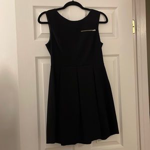 Little Black Mini Dress with minimalistic zipper detail in front & back